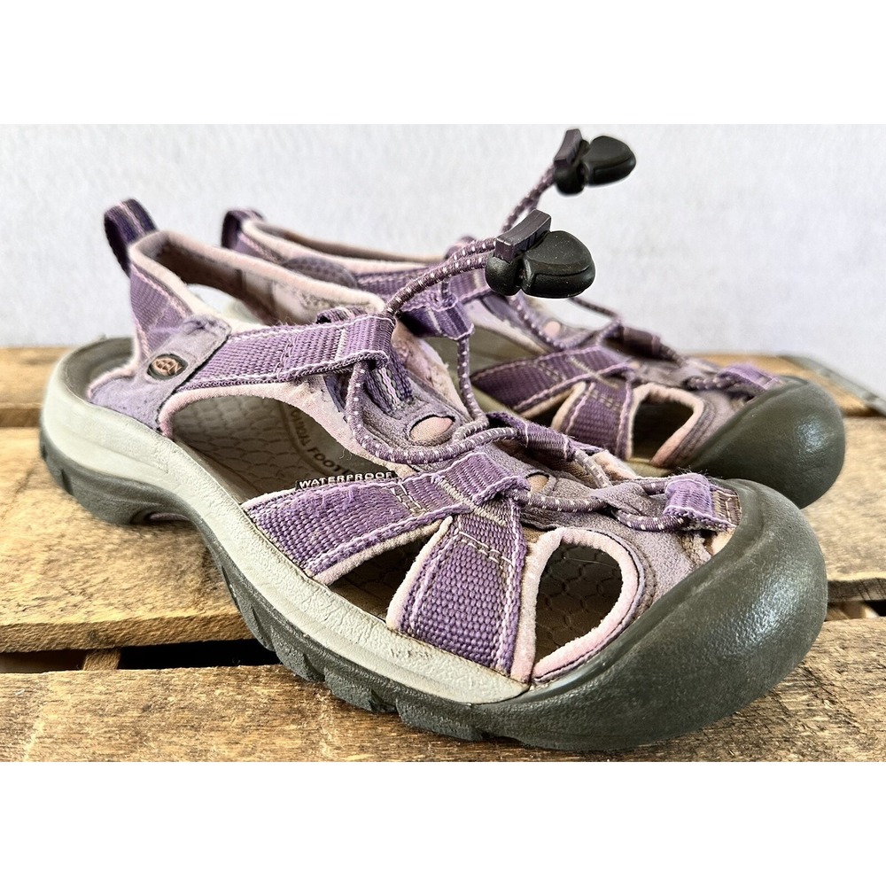 Keen Hiking Sandals Newport Waterproof Women 6 Purple Good